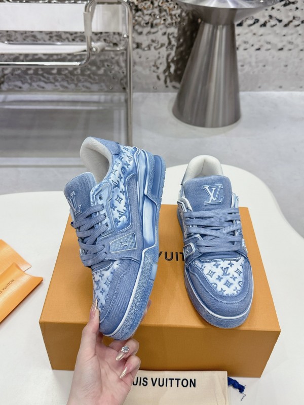 LV LV Trainer Basketball Series Washed Sneakers - LY00430