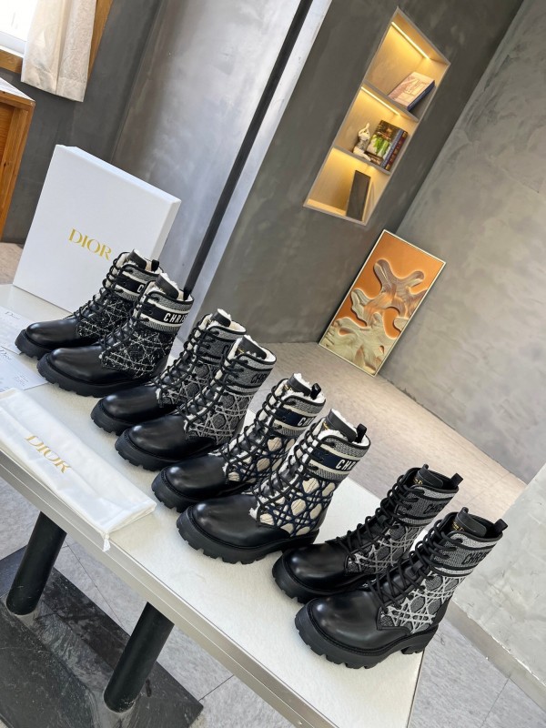 Dior Fall/Winter 2025 Retro Work Boots - Ly00350
