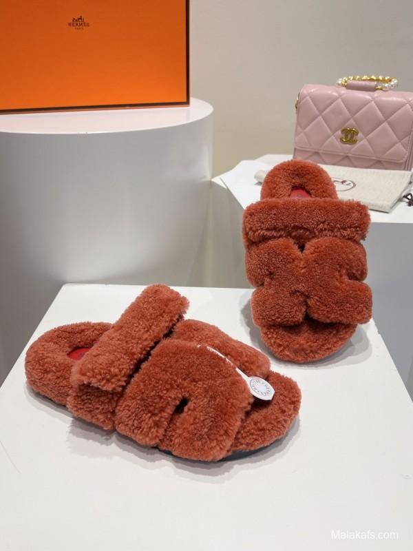 H Love Erjiu Full Wool Slippers with Slightly Curled Fur - LY00270
