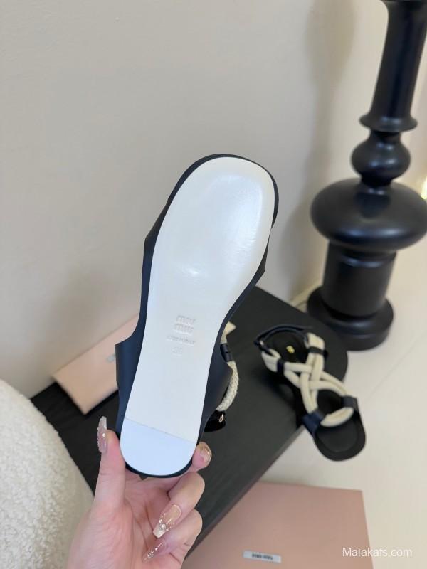 Miu 2025/SS Fashion Week Rope Woven Sandals - KFY00330