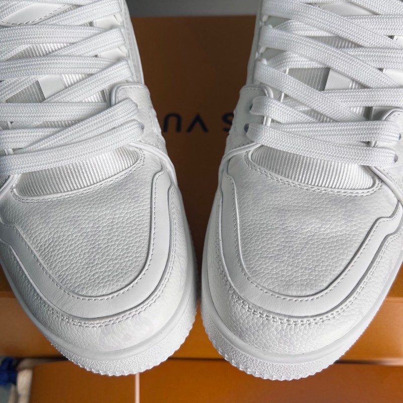 Louis Vuitton 2025 Spring Summer Collection Signature Logo Sneakers - YC