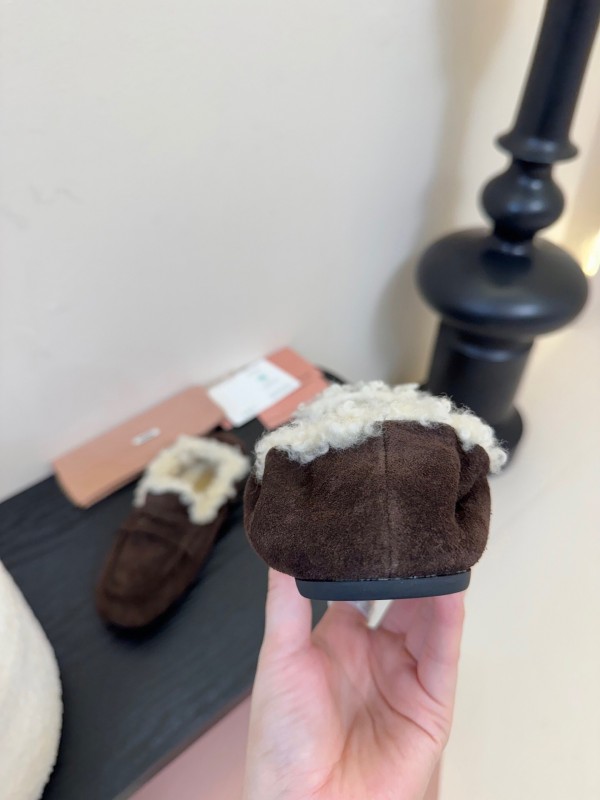 MIUMIU Platform Loafers with Wool Design - KFY00320