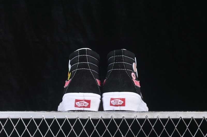 Vans Sk8-Hi Mid-Top Casual Skateboarding Shoes with Classic Sidestripe Design - VN000EGY618