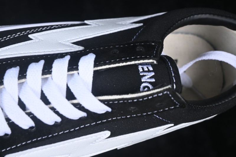 Revenge x Storm Old Skool Lightning Low-Top Casual Skate Shoes Black White - M.C3
