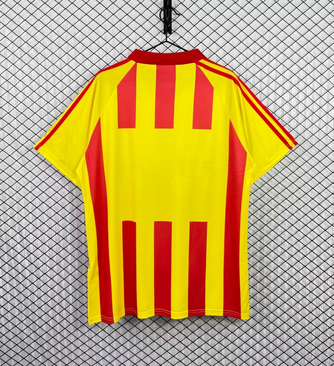 Retro 91/92 Leece Home Jersey