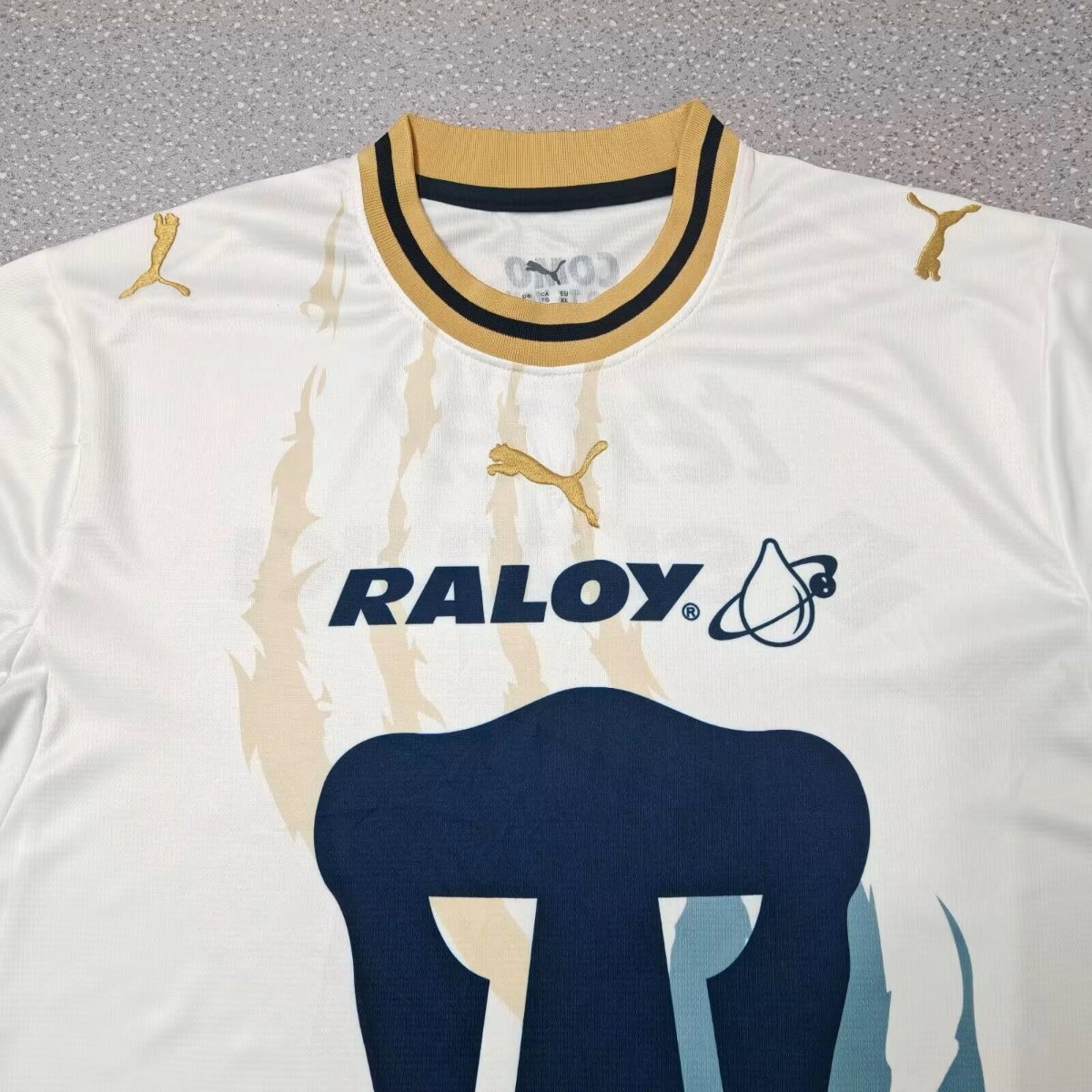 26/27 Pumas UNAM Away Jersey